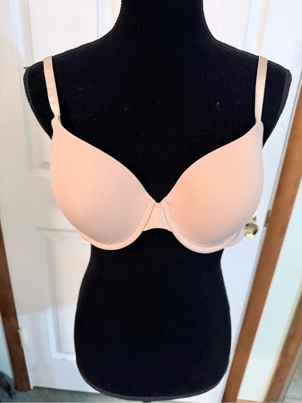 Victoria's Secret Light Pink T-Shirt Bra